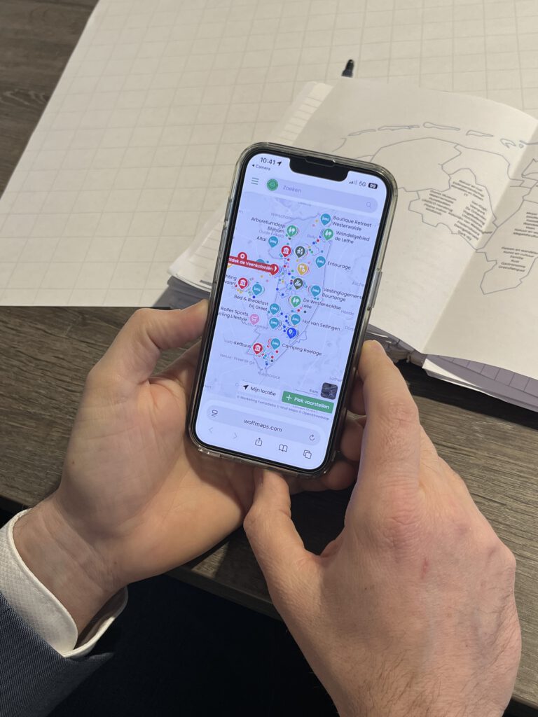 Handy mit einer Map