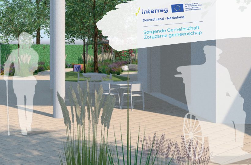 Illustration eines barrierefreien, begrünten Außenbereichs mit Sitzgelegenheiten, Pflanzen und Bäumen. Silhouetten eines gehenden Menschen mit Gehstock und einer Person im Rollstuhl sind erkennbar. Oben rechts befindet sich ein Interreg-Logo mit dem Text ‘Deutschland – Nederland’ und ‘Sorgende Gemeinschaft / Zorgzame gemeenschap’. Illustratie van een toegankelijke, groene buitenruimte met zitplaatsen, planten en bomen. Silhouetten van een lopende persoon met een wandelstok en een persoon in een rolstoel zijn zichtbaar. Rechtsboven staat het Interreg-logo met de tekst ‘Deutschland – Nederland’ en ‘Sorgende Gemeinschaft / Zorgzame gemeenschap.